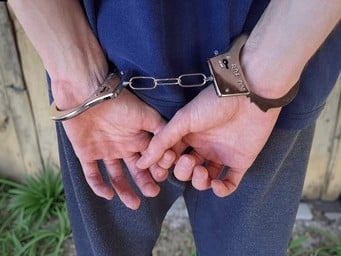 Arrestan a molesto sujeto 1 sujeto