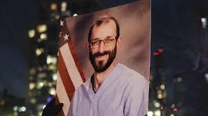 Trump califica de “agitador” y “quizás insurgente” al enfermero Alex Pretti 1 trump