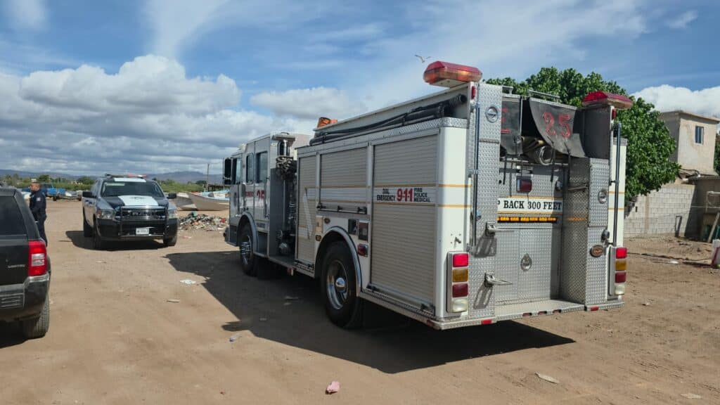 Localizan a cuerpo de hombre flotando en el Estero el Soldado 13 233