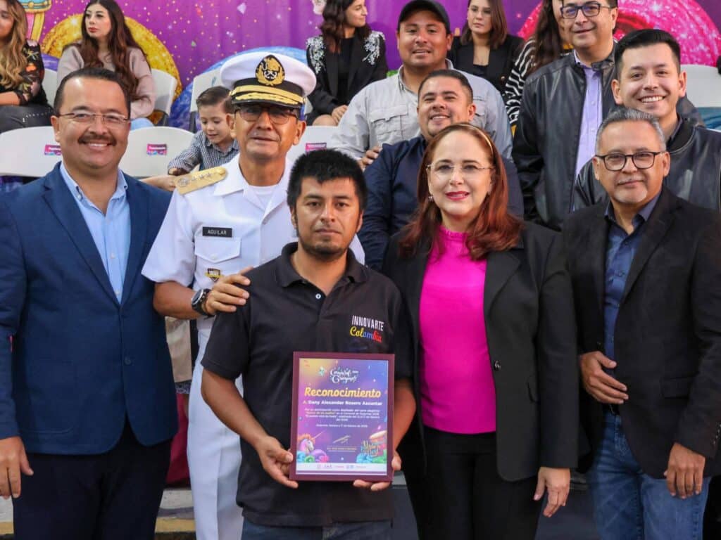 Finaliza desfile de carros alegóricos y comparsas del Carnaval Guaymas 2026 "El pueblo está de fiesta" 7 251