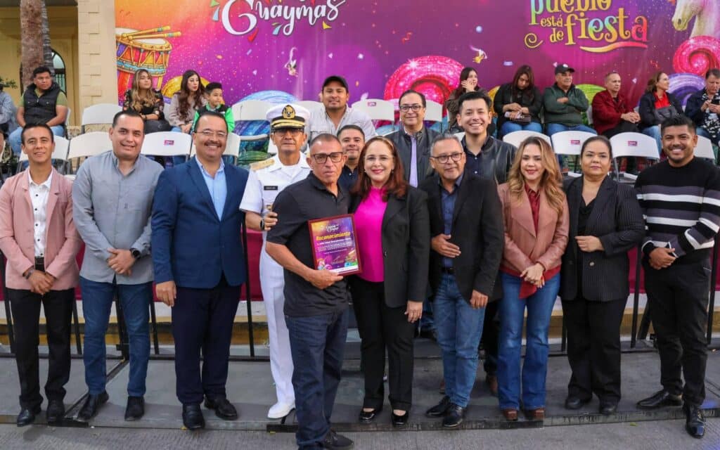 Finaliza desfile de carros alegóricos y comparsas del Carnaval Guaymas 2026 "El pueblo está de fiesta" 9 253