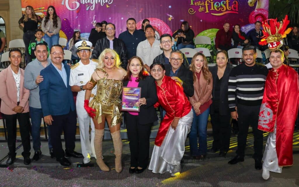 Finaliza desfile de carros alegóricos y comparsas del Carnaval Guaymas 2026 "El pueblo está de fiesta" 10 254