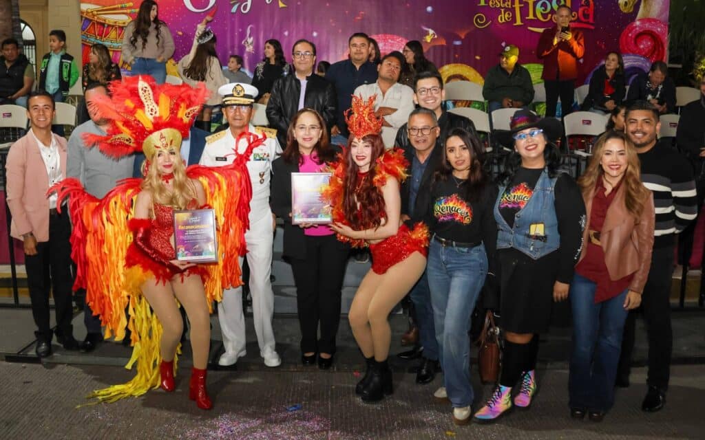 Finaliza desfile de carros alegóricos y comparsas del Carnaval Guaymas 2026 "El pueblo está de fiesta" 16 260