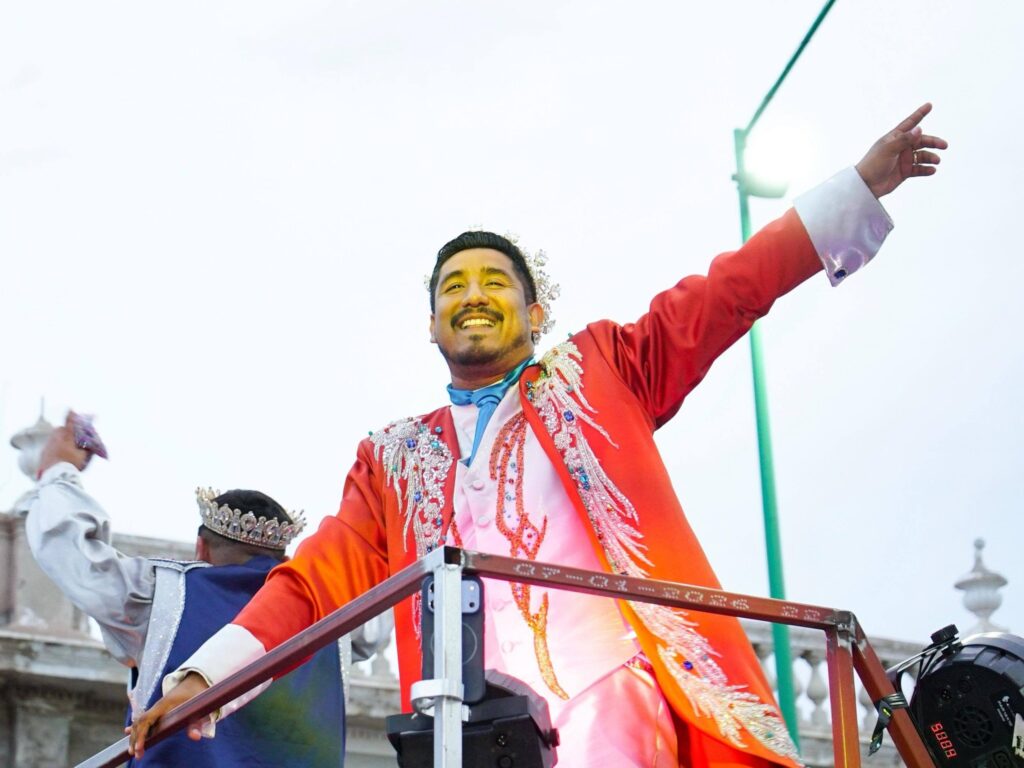 Finaliza desfile de carros alegóricos y comparsas del Carnaval Guaymas 2026 "El pueblo está de fiesta" 25 269