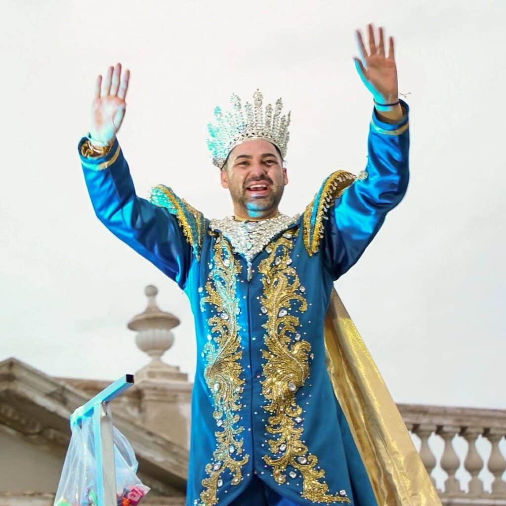 Finaliza desfile de carros alegóricos y comparsas del Carnaval Guaymas 2026 "El pueblo está de fiesta" 28 272