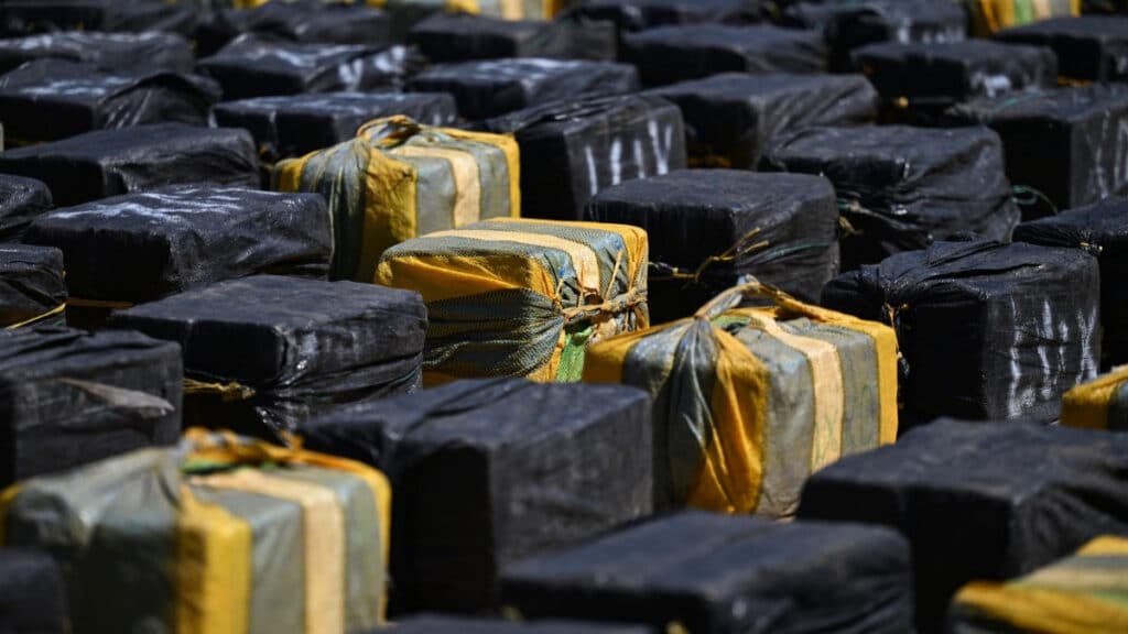 Incautan 17 toneladas de cocaína en operativo internacional 1 5 2