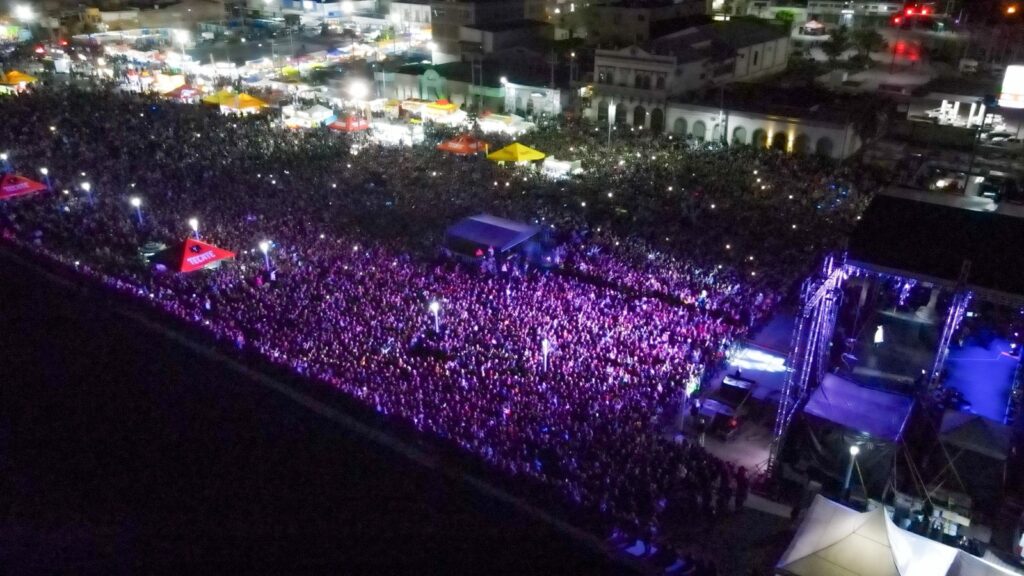 Disfrutan 370 mil personas del Carnaval 2026 7 622