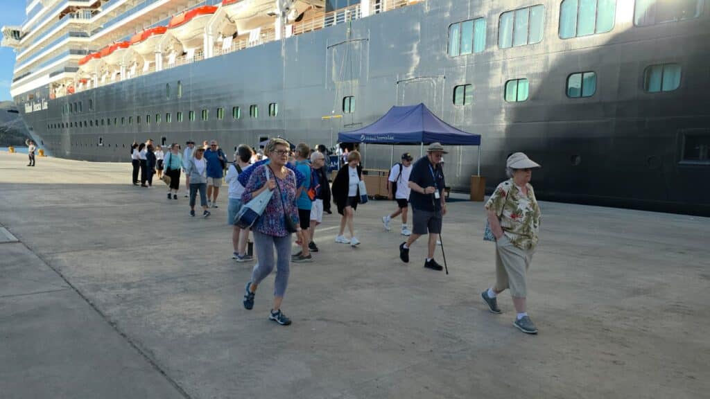 Llega crucero Zuiderdam a Guaymas 9 677