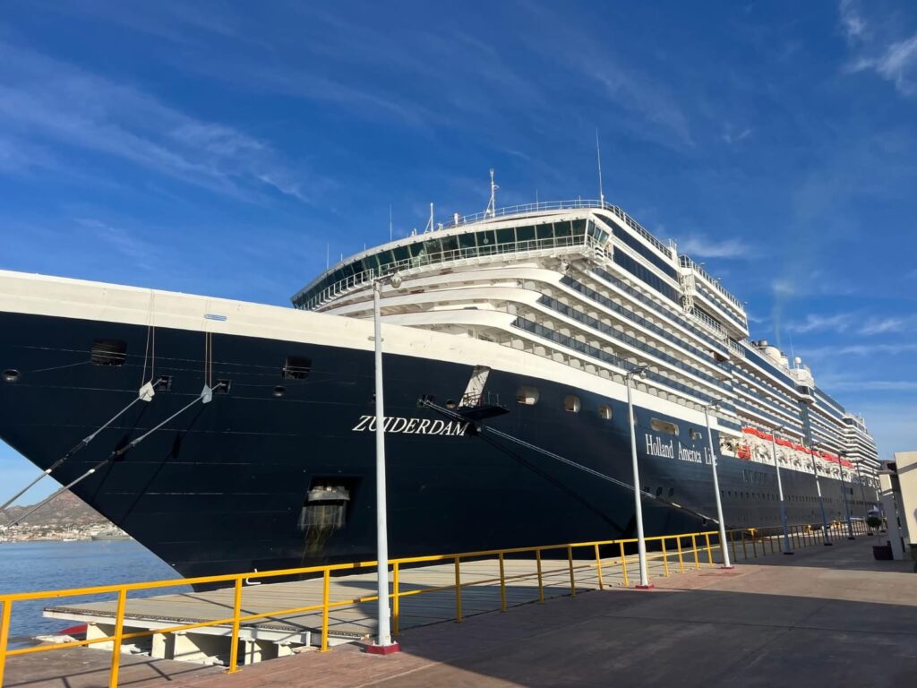 Llega crucero Zuiderdam a Guaymas 11 679