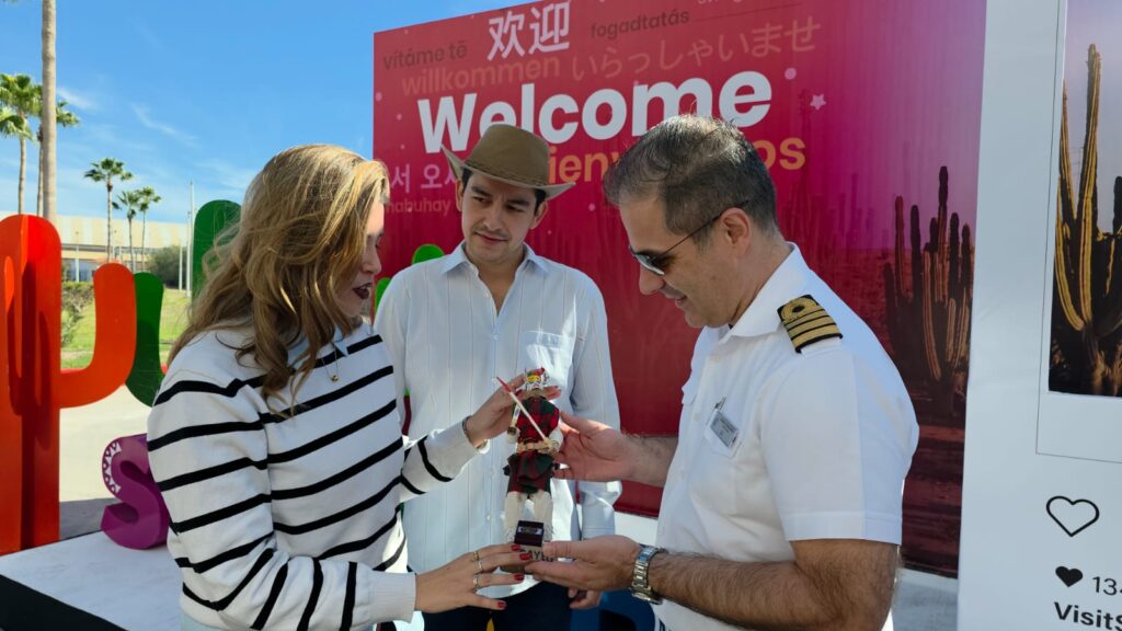 Llega crucero Zuiderdam a Guaymas 16 684
