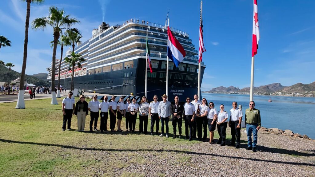 Llega crucero Zuiderdam a Guaymas 19 687