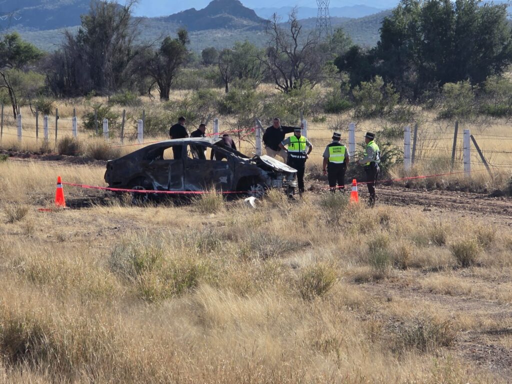 Fallece mujer en volcamiento al norte de Guaymas 10 718