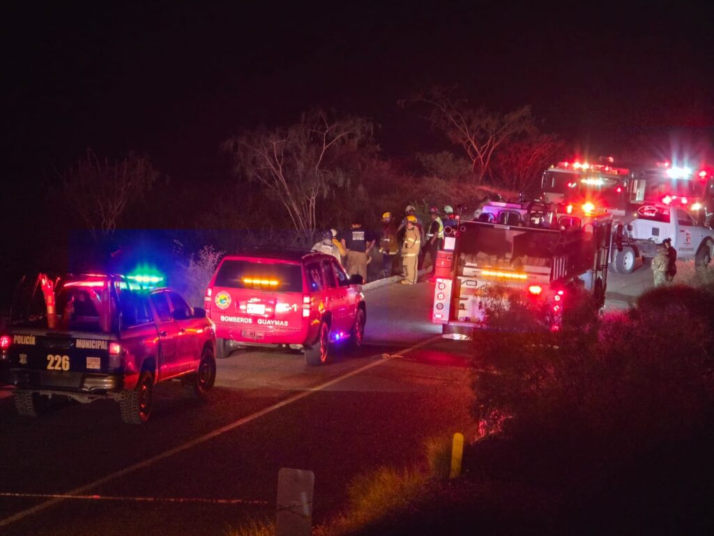 Mueren dos personas calcinadas en carretera al Delfinario 2 809