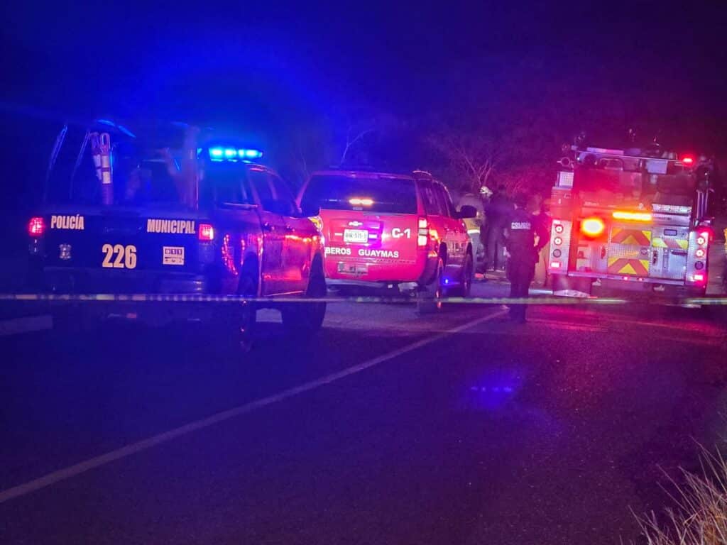 Mueren dos personas calcinadas en carretera al Delfinario 9 819