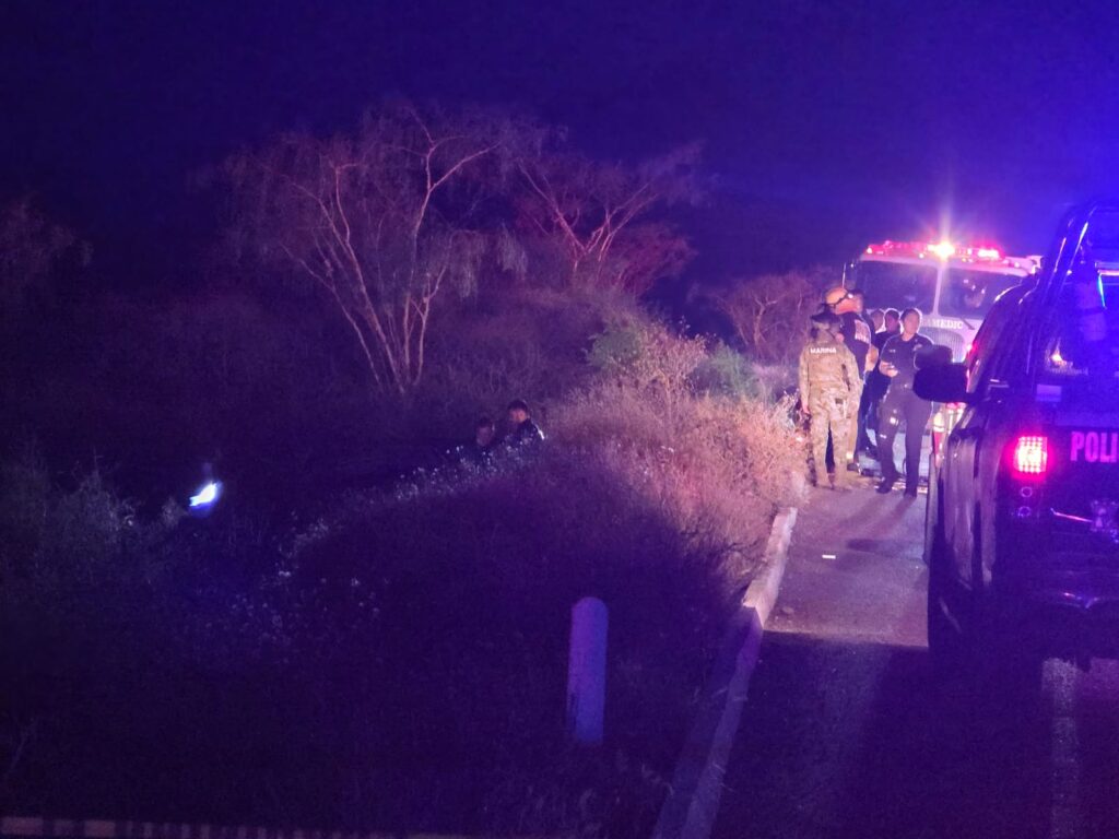 Mueren dos personas calcinadas en carretera al Delfinario 10 820