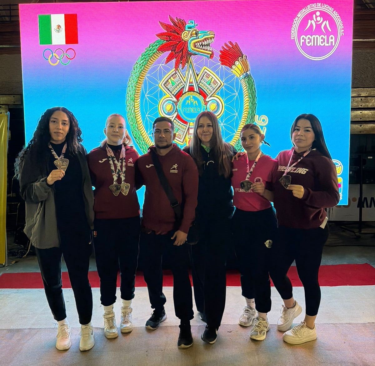 Luchadores sonorenses logran una actuación histórica en abierto nacional