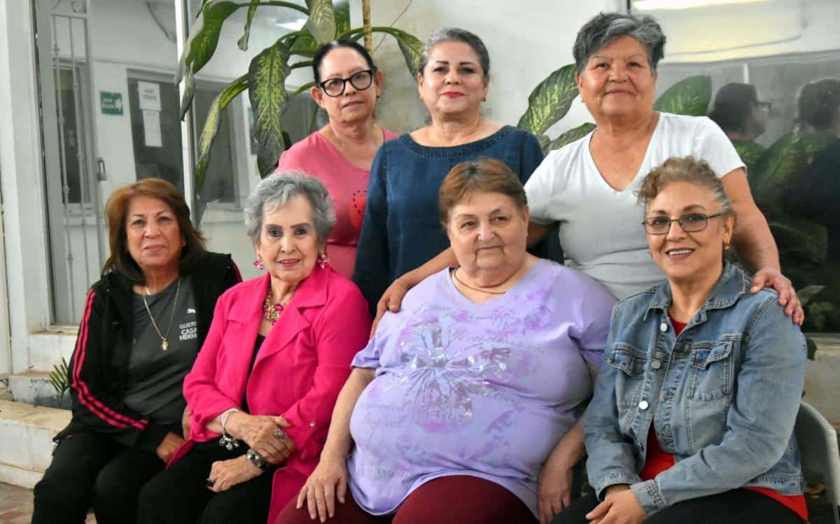 Doña Lolita, una jubilada de Isssteson muy amiguera