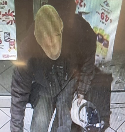 Motociclista roba en Oxxo 1 IMG 20260213 161439