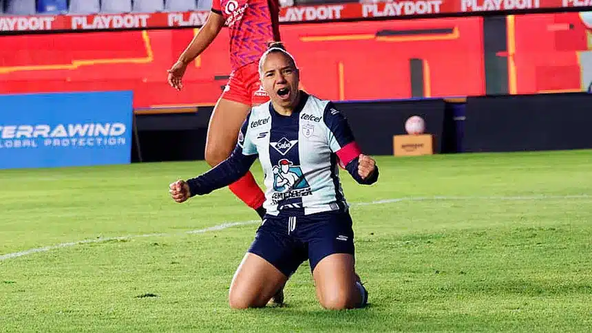 charlyn corral pachuca femenil foto espartanas