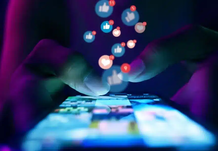 como luchan los adolescentes contra el doom scrolling los cientificos explican trucos para limitar el tiempo que pasan 1737396689881 1024