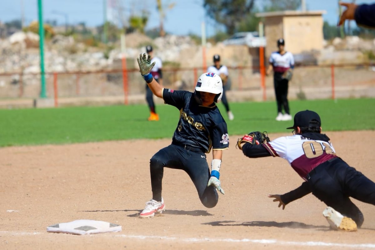 Cantan “Playball” en la Olimpiada Estatal de Beisbol