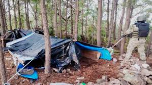 México permanece sin pronunciamiento tras muerte de 11 hombres originarios de Nayarit en operativo de EE. UU. 1 fosa 1