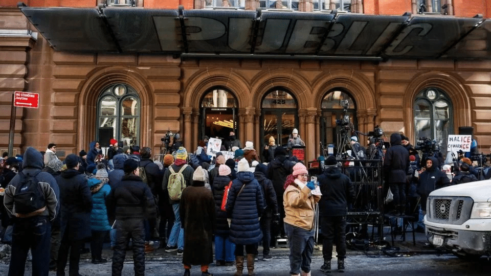 Trump ordena retiro inmediato de 700 agentes de inmigración en Minneapolis 2 image 74