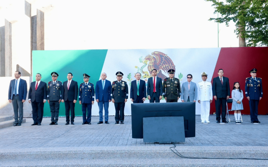 Rinden Durazo y Sheinbaum homenaje al lábaro patrio con toma de protesta a escoltas en enlace nacional 1 image 811