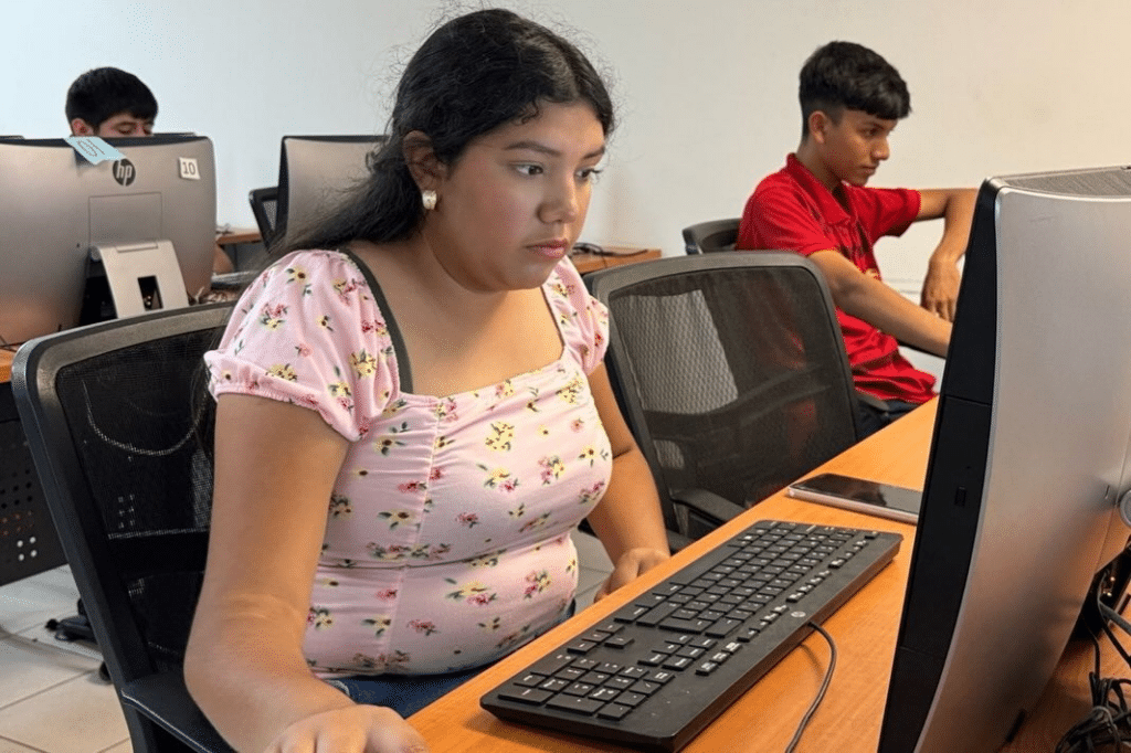 Impulsa Gobierno de Sonora Programa de Inglés Especializado para la Industria de Semiconductores: UTS 1 image 868