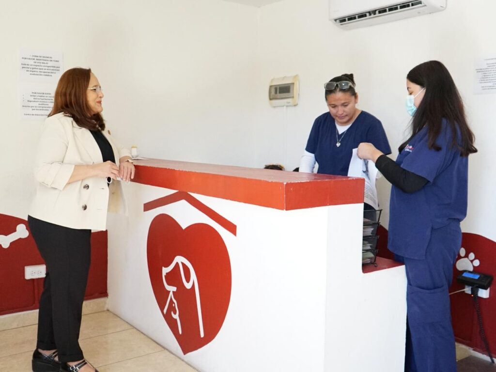 Supervisa alcaldesa Karla Córdova operación del Centro de Atención Canino y Felino 1 1