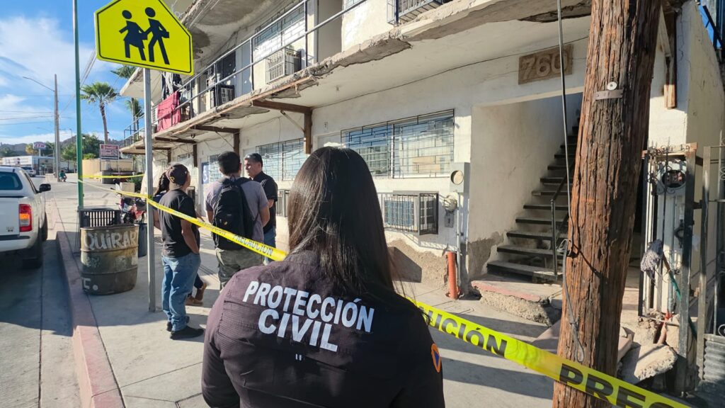 Determina Protección Civil riesgo inminente en departamentos 4 19 1