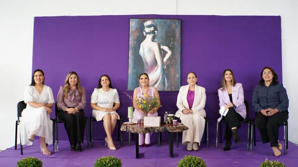 Participa alcaldesa Karla Córdova en foro “Mujeres Transformando Sonora” 1 30 1