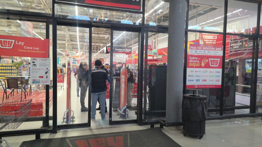 Suspende Protección Civil tienda ley 7 320