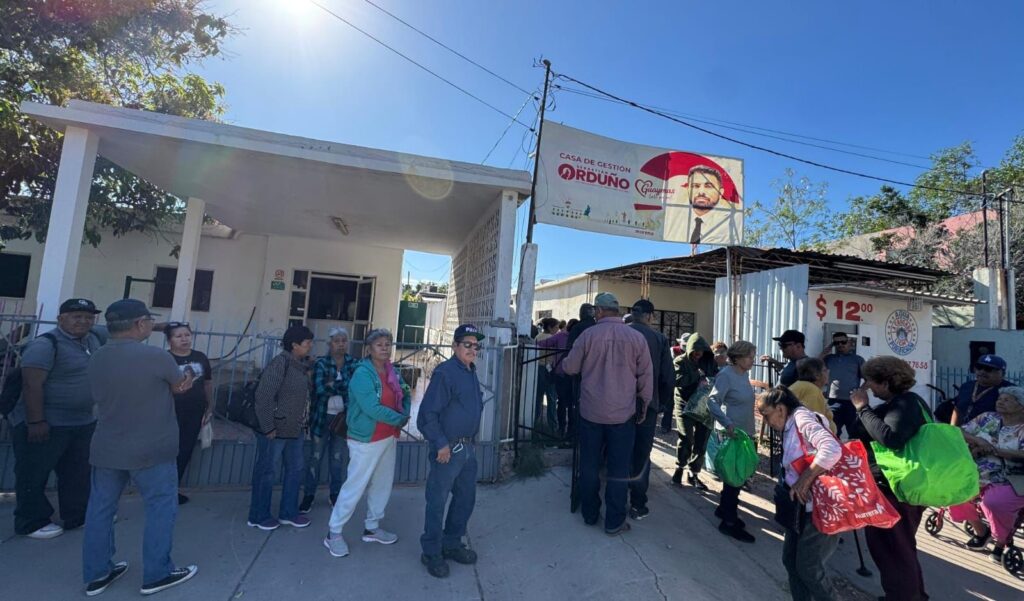 Diputado Sebastián Orduño beneficia a más de 2 mil familias 2 36 1