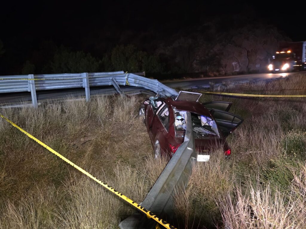 Fallece paisano en aparatoso choque 16 373 1