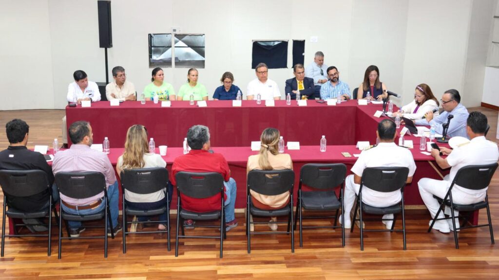 Integran Comité de Playas Limpias 2 384 1