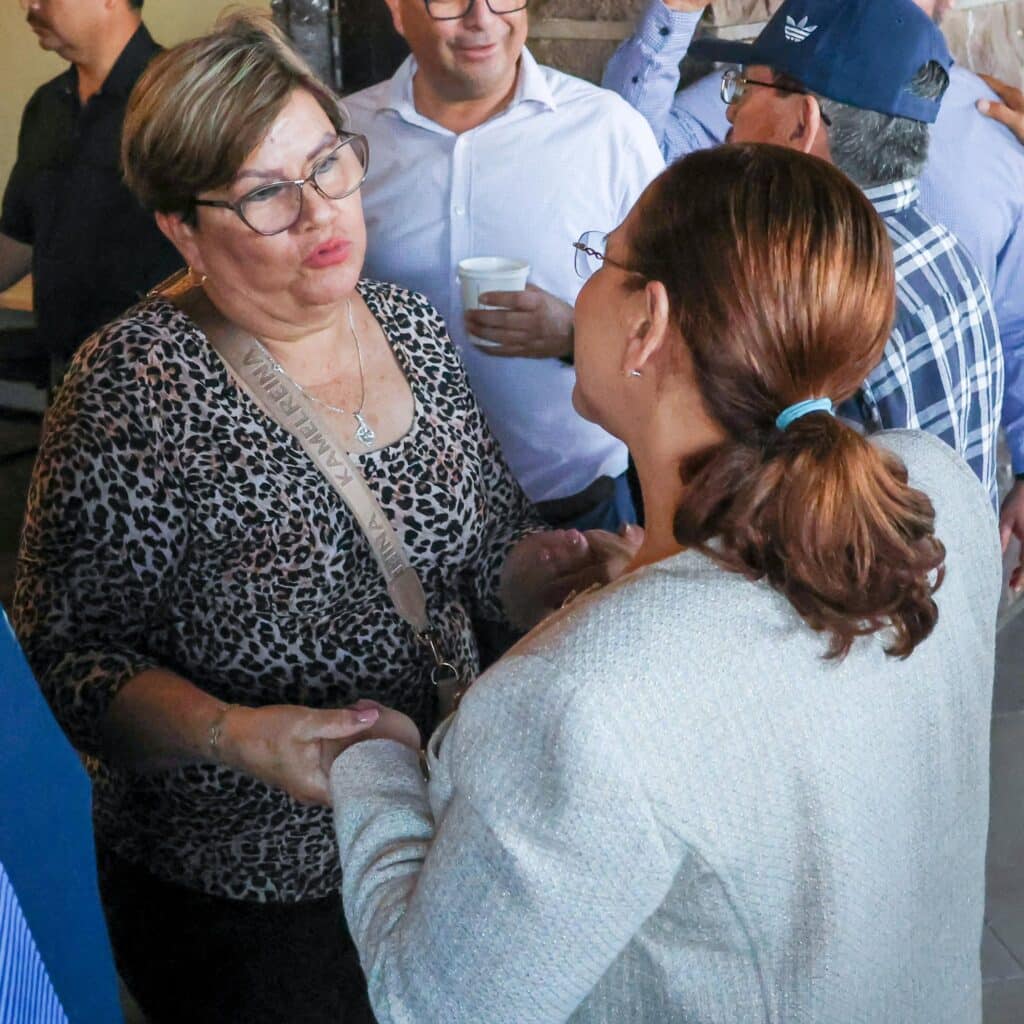 Atiende alcaldesa Karla Córdova a Jubilados y Pensionados 3 425