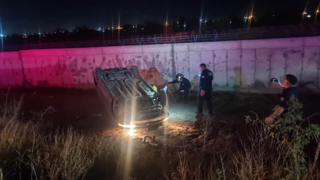 Deja volcamiento cinco heridos al sur de Empalme 2 454 1