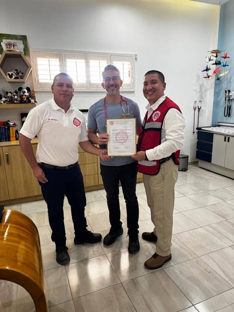 Tendrán consulta de pediatría gratis hijos de Bomberos 1 494