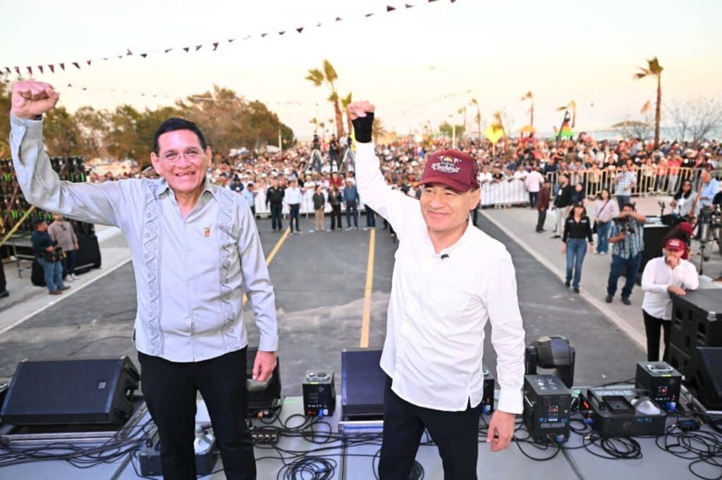 Gobernador Alfonso Durazo cumple con malecón turístico en el Cochórit 1 496