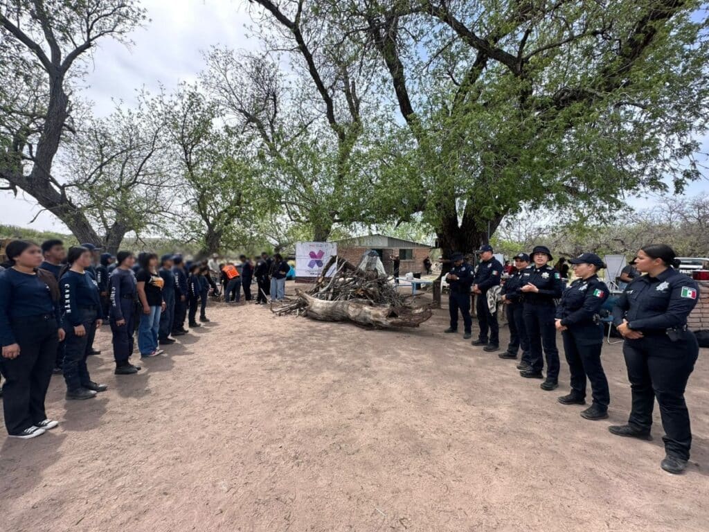 Convive Policía Estatal y JPP con jóvenes en campamento semana santa 2026 1 625