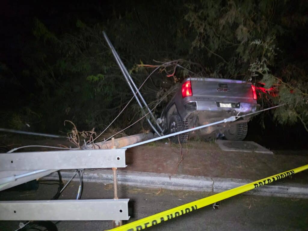 Derriba pick up poste de CFE 7 72