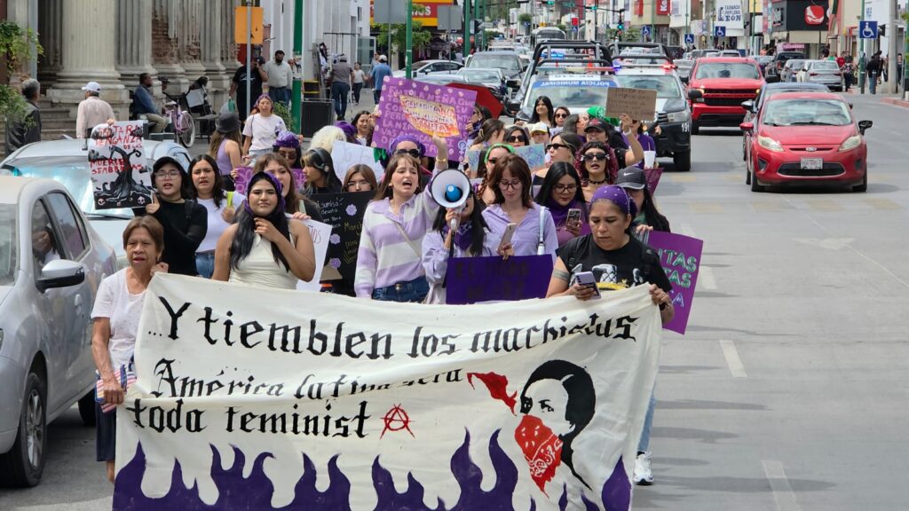 En Guaymas se conmemora con marcha el 8M 13 91