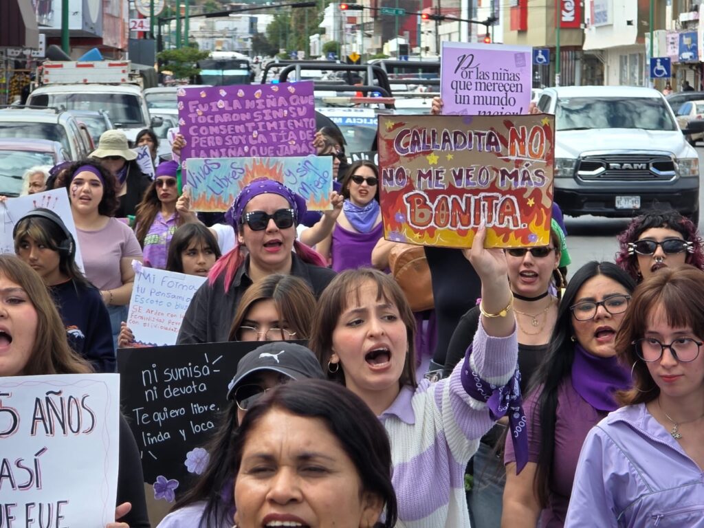 En Guaymas se conmemora con marcha el 8M 16 94