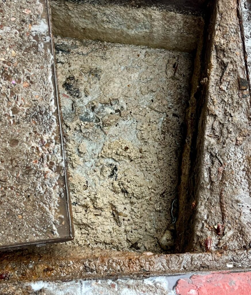 Locatario del mercado colapsa drenaje 1 IMG 20260302 WA0045