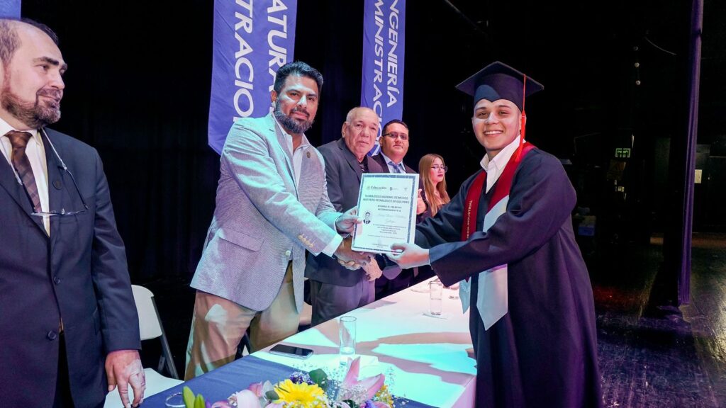 Diputado apadrina a estudiantes del ITG 1 IMG 20260313 WA0436