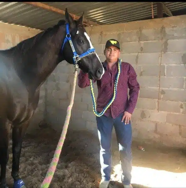 Fallece hombre en choque contra tráiler