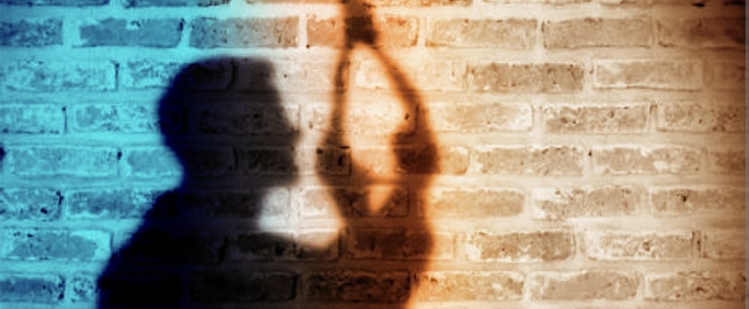 Van tres intentos de suicidio