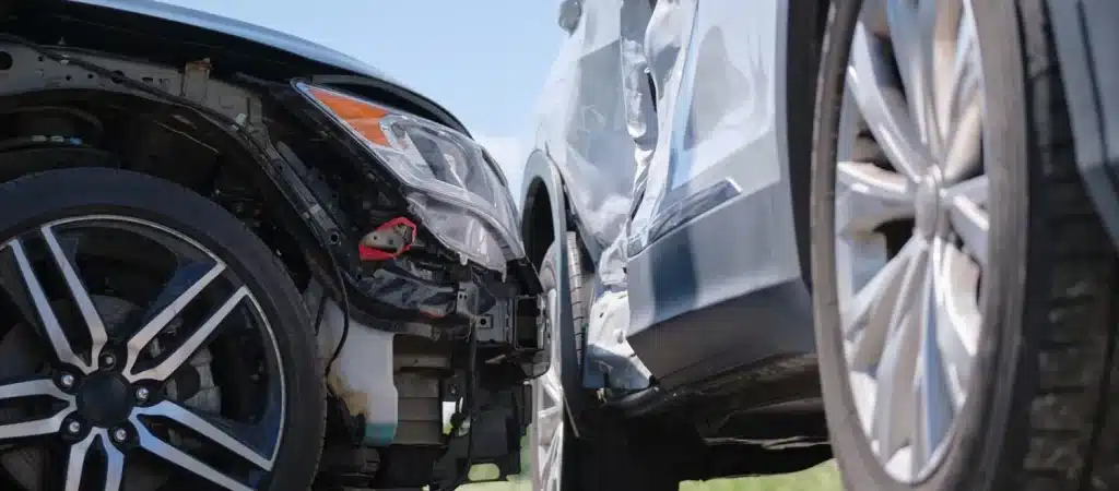 damaged in heavy car accident ve 1024x450 1