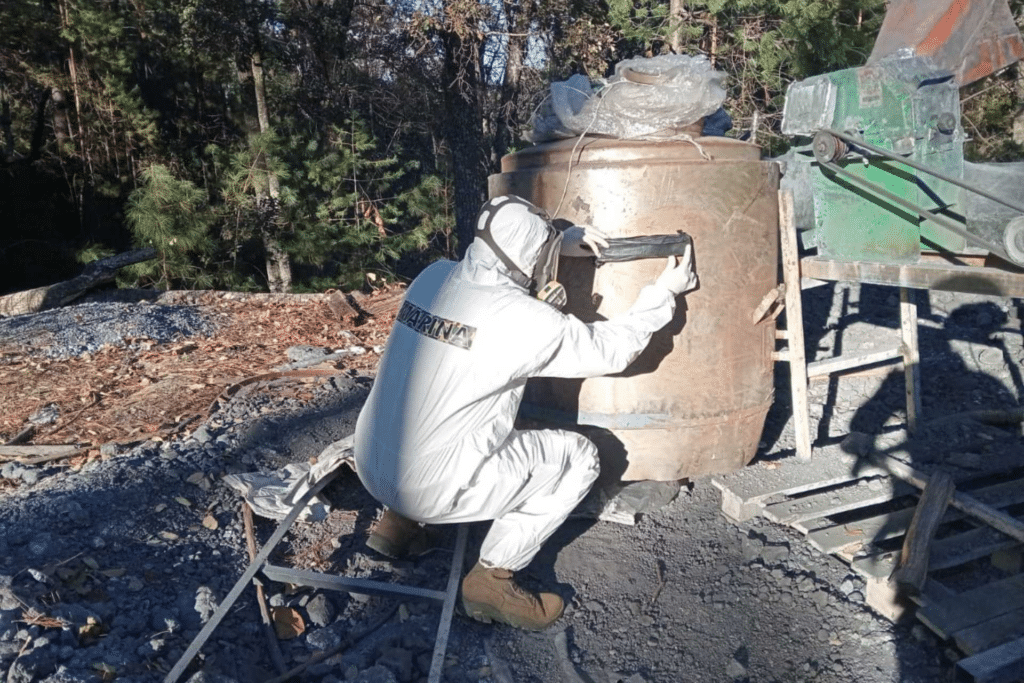 SEMAR inhabilita dos laboratorios clandestinos en Durango 1 image 1